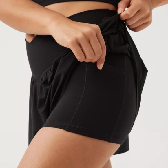 OFFLINE By Aerie Real Me Crossover Flowy Short in True Black Sz L - Picture 4 of 13